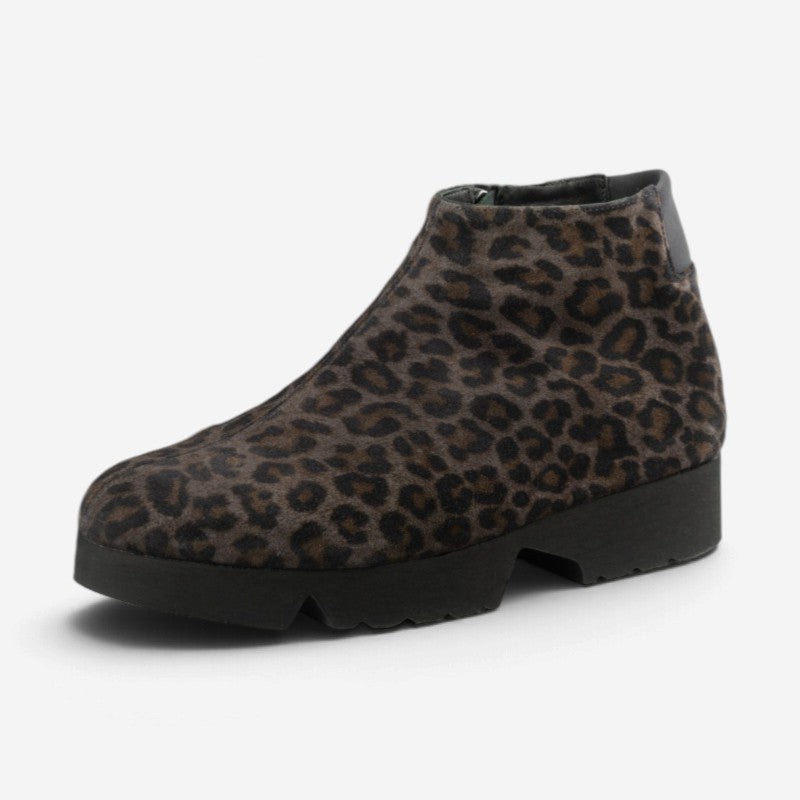 Gaga Leopard Print
