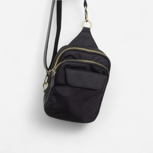 Celia Travel Sling Black
