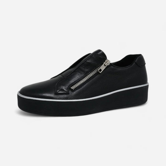 Zikta Black-Black